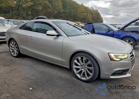 2013 Audi A5 Premium Plus z USA, uszkodzony, nr VIN WAULFAFR8DA019660